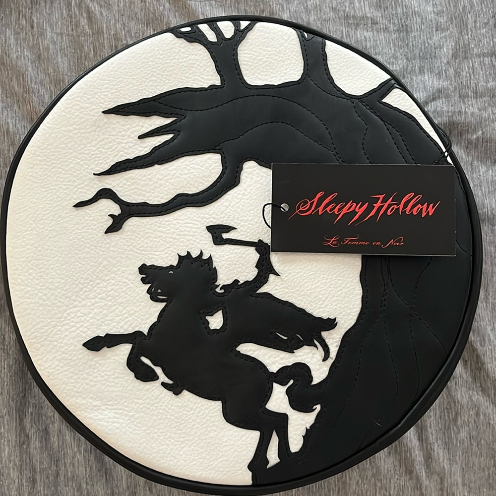 La Femme En Noir Sleepy Hollow Headless Horseman Purse Crossbody Bag
